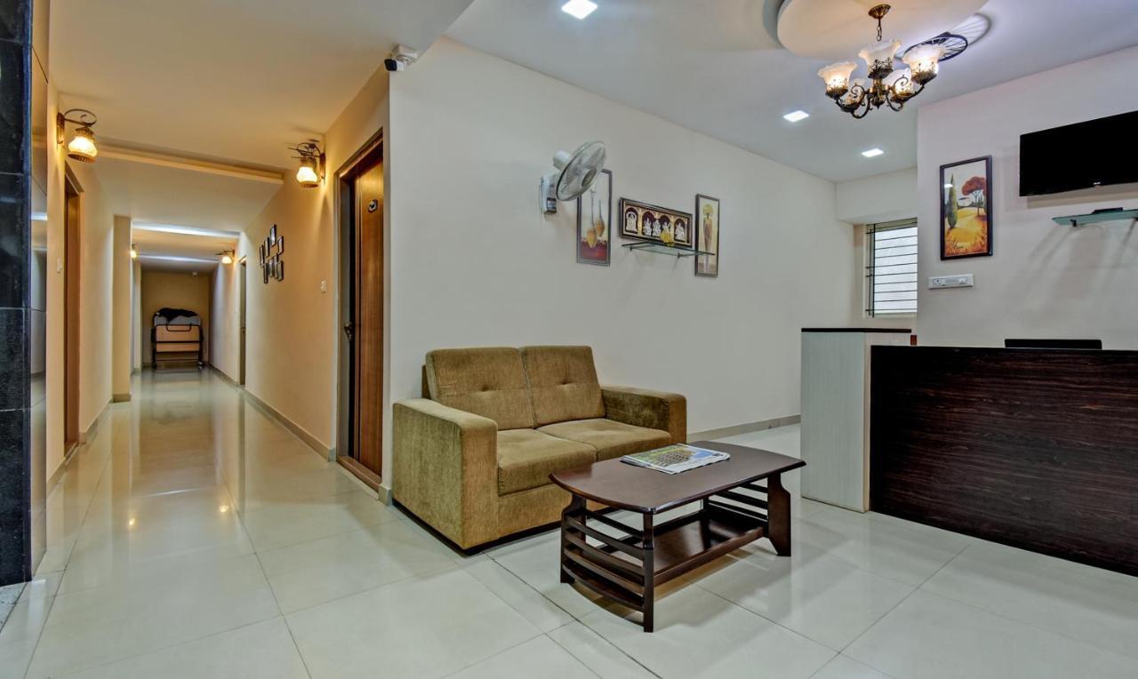 Treebo Trend Apple Tree Apartment & Suites Bangalore Luaran gambar